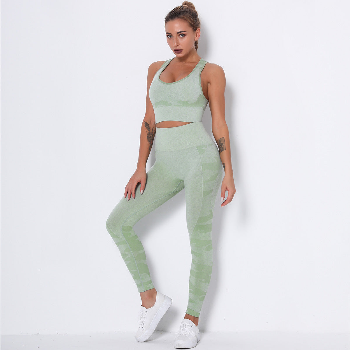 Bacvalone Activewear